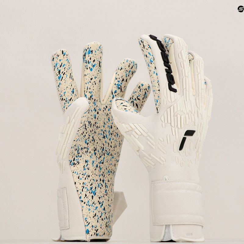 Reusch Attrakt Freegel Fusion weiße Torwarthandschuhe 8