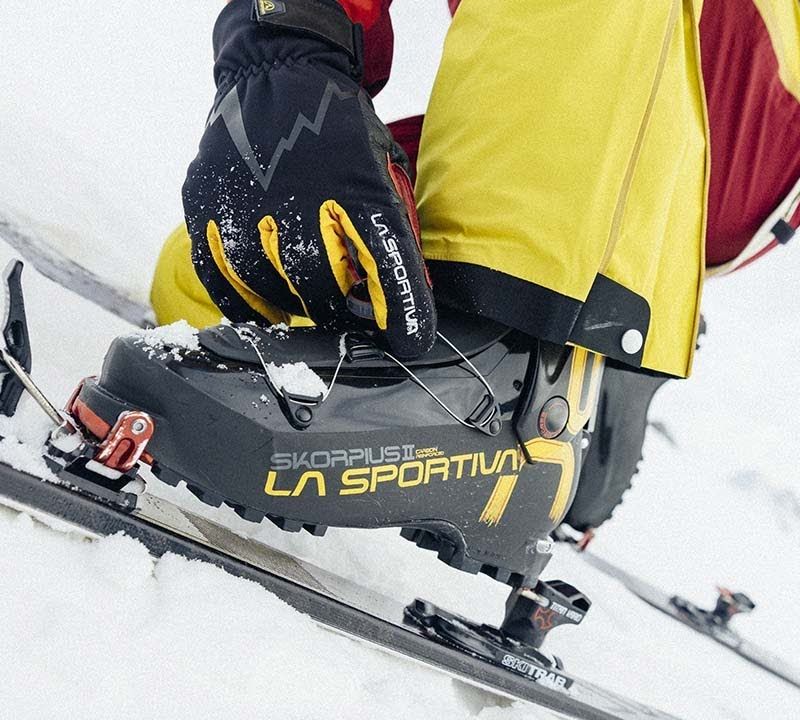 La Sportiva Skorpius CR II schwarz/gelb Skischuh 16