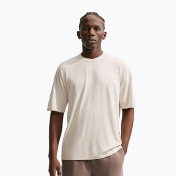 Trainings-T-Shirt Herren Nike 24.7 ImpossiblySoft Light light orewood brown/sail/lilght iron ore