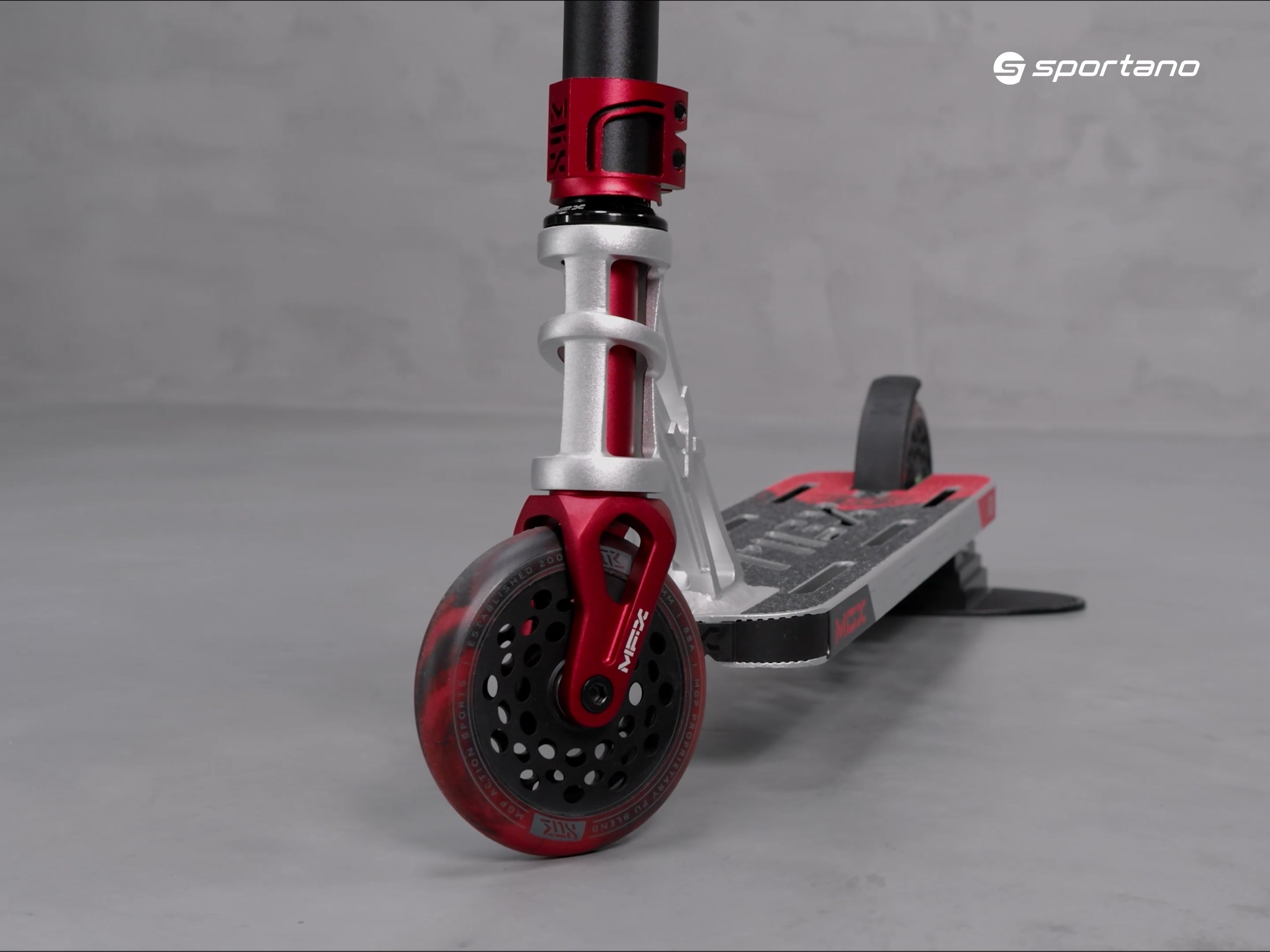 MGP MGX E1 Extreme Freestyle Scooter rot 23399