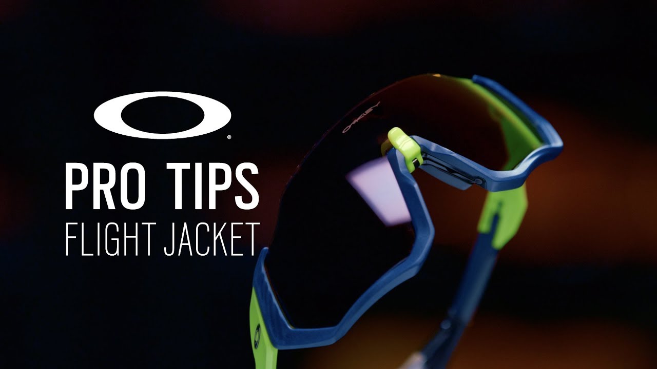 Oakley Flug Jacke Radfahren Brille schwarz und lila 0OO9401